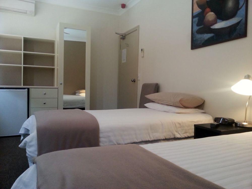 Ashfield Manor Sydney Hotel Exterior photo