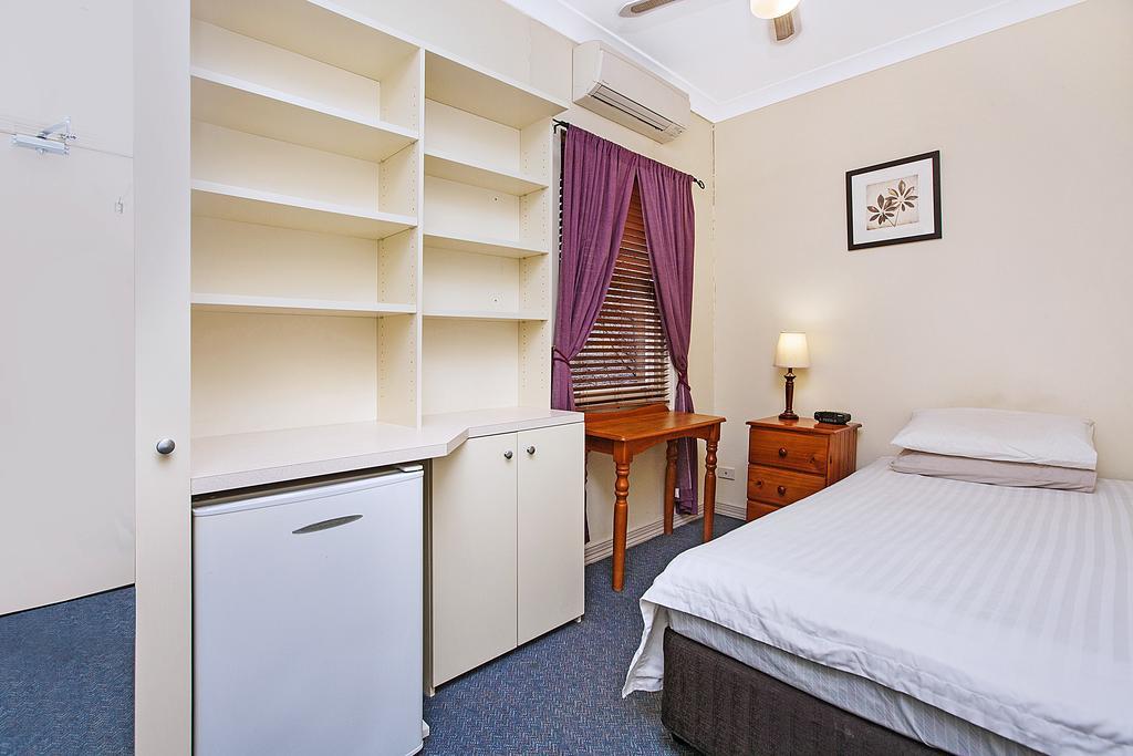 Ashfield Manor Sydney Hotel Exterior photo