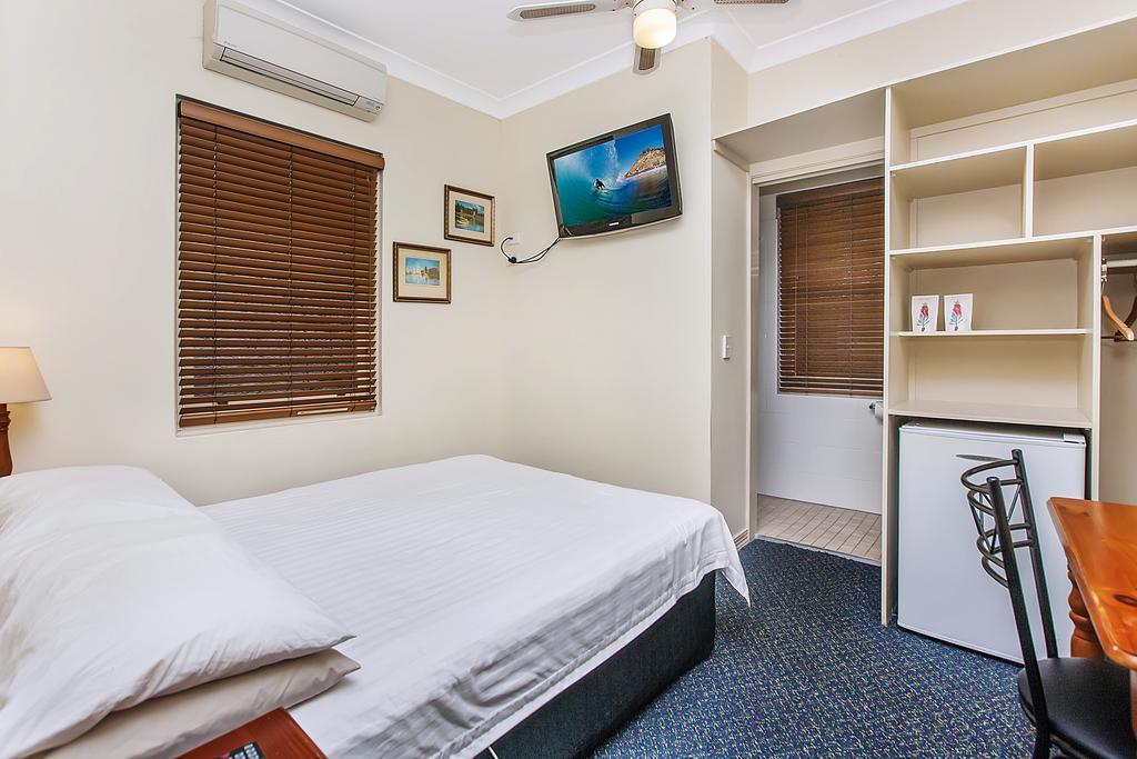 Ashfield Manor Sydney Hotel Exterior photo