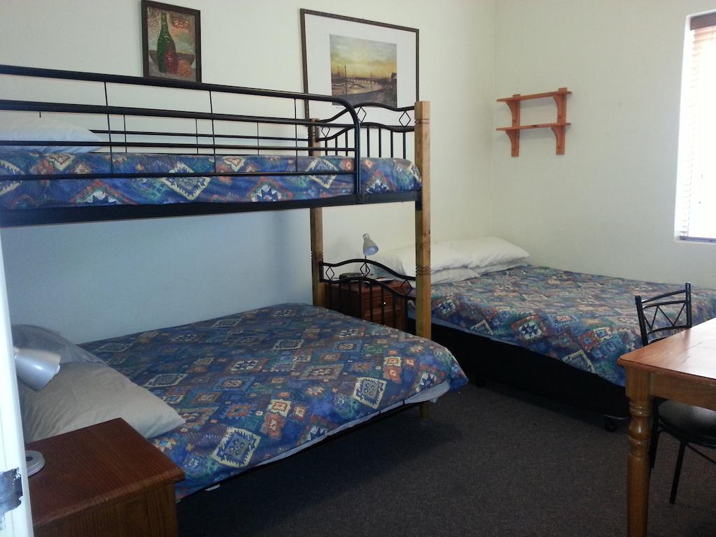 Ashfield Manor Sydney Hotel Room photo