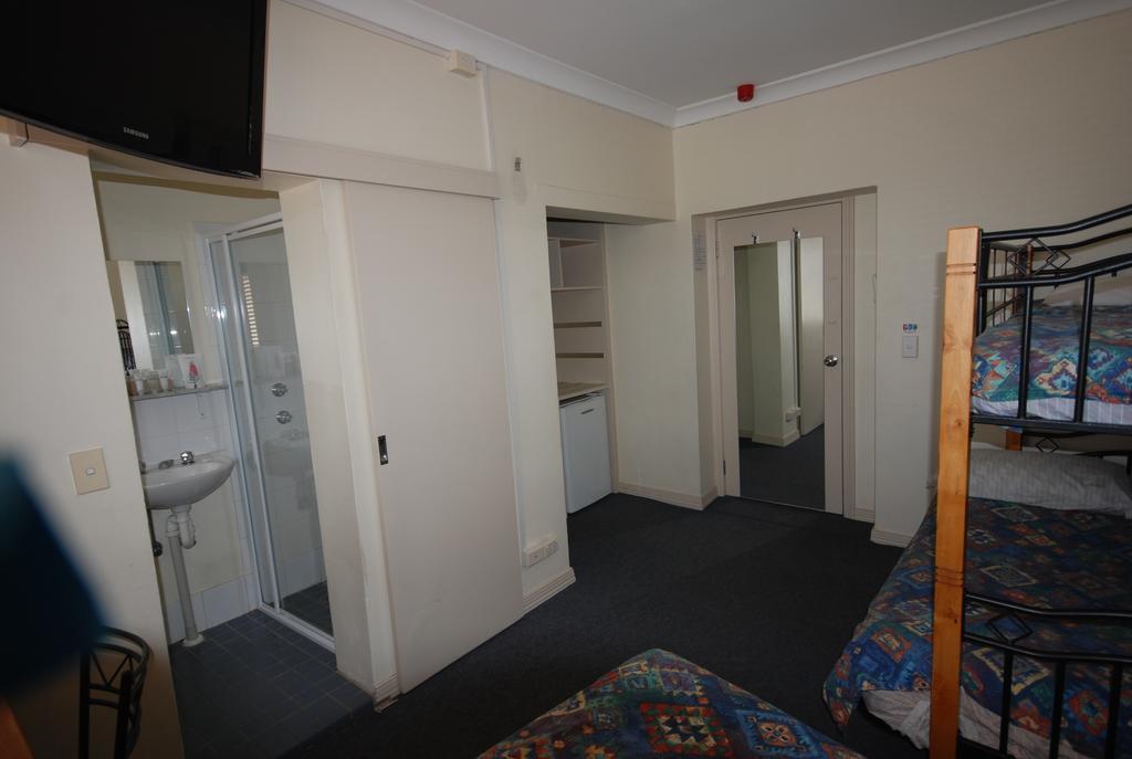 Ashfield Manor Sydney Hotel Room photo