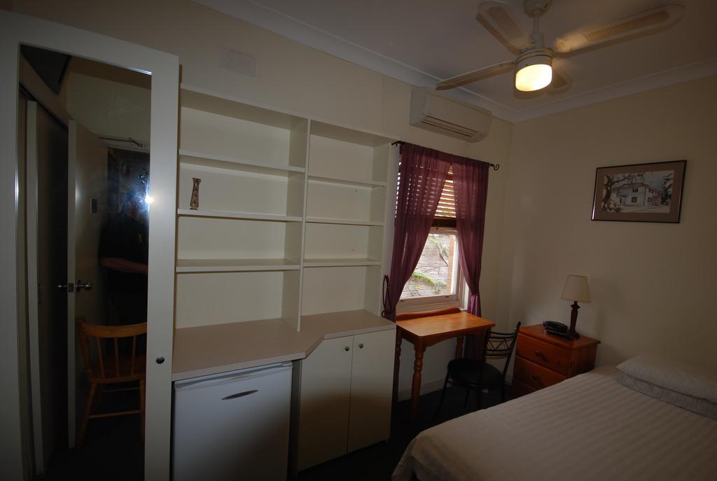 Ashfield Manor Sydney Hotel Room photo