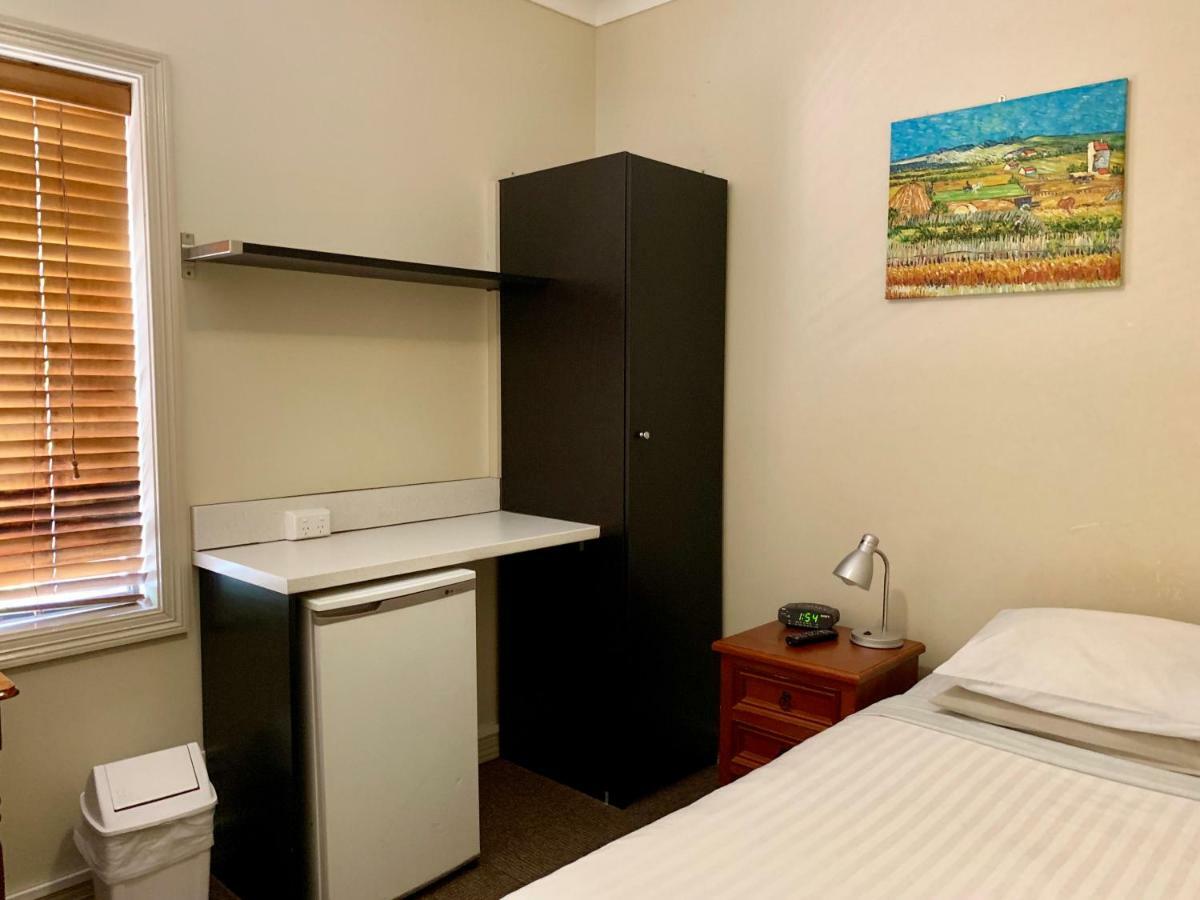 Ashfield Manor Sydney Hotel Exterior photo