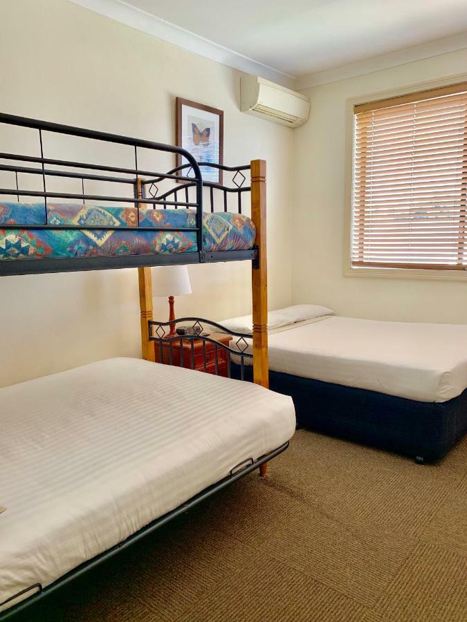 Ashfield Manor Sydney Hotel Exterior photo