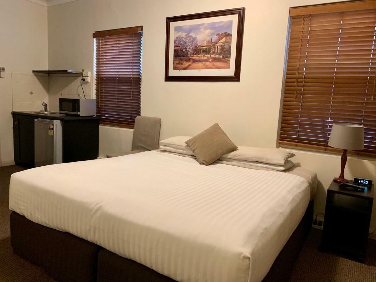Ashfield Manor Sydney Hotel Exterior photo