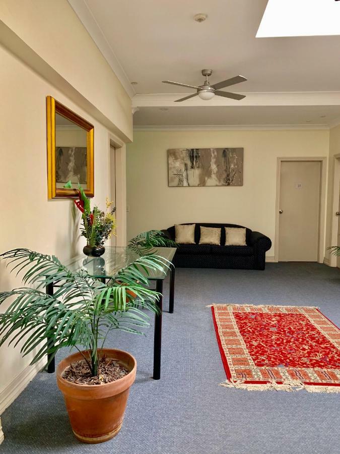 Ashfield Manor Sydney Hotel Exterior photo